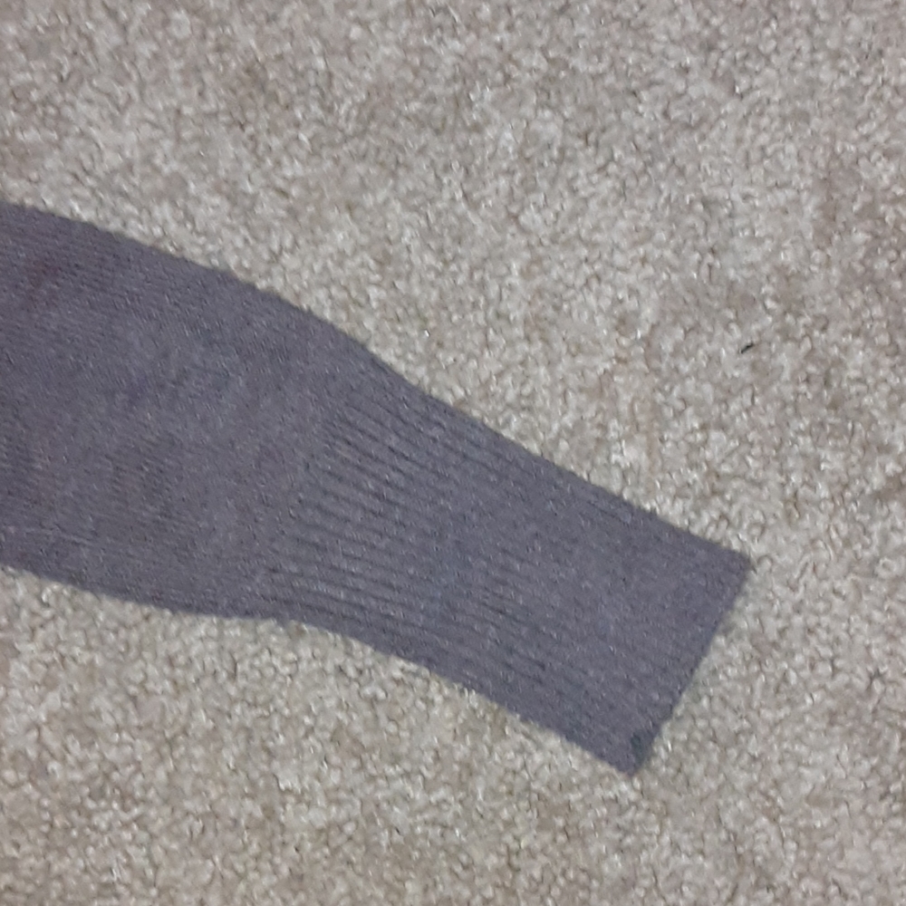 Express Sweater - Picture 3 of 9